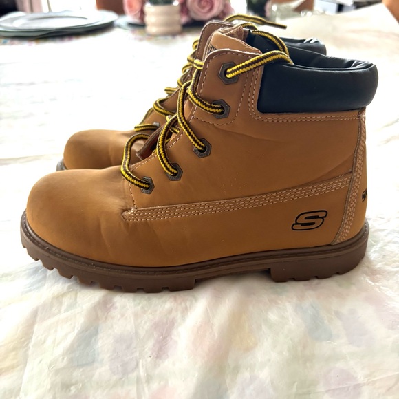Skechers Kids Tan Adventure Mecca Lumberjack Boots SZ 4 Y - Picture 3 of 12